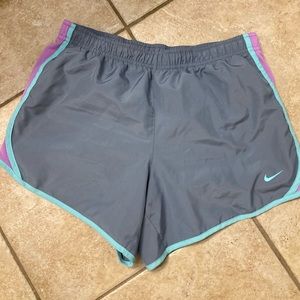 Nike girls shorts size XL